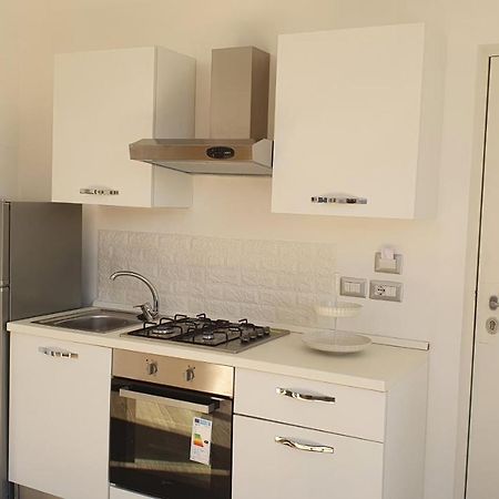 Gli Appartamenti Del Duca Di Miroballo Naples Exterior photo